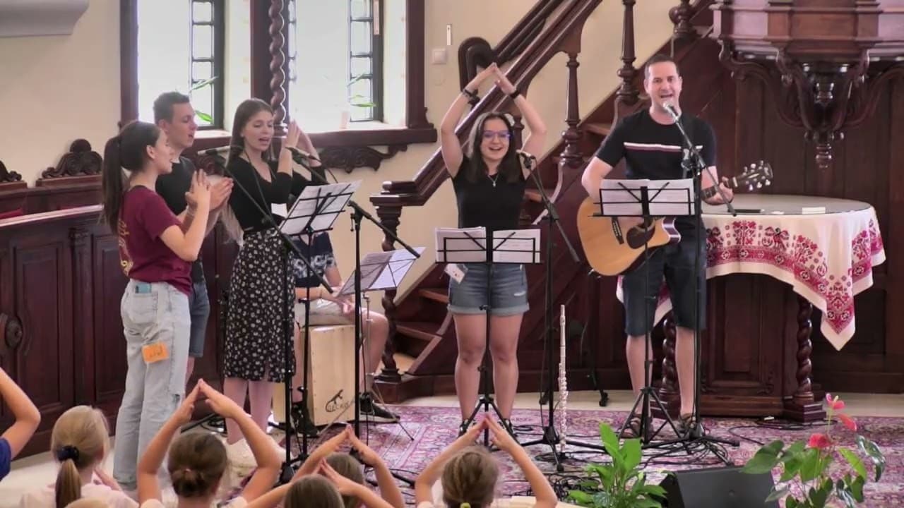 Van egy szikla... - Gyerekek éneke az 5 Napos Klubon - NyVREk