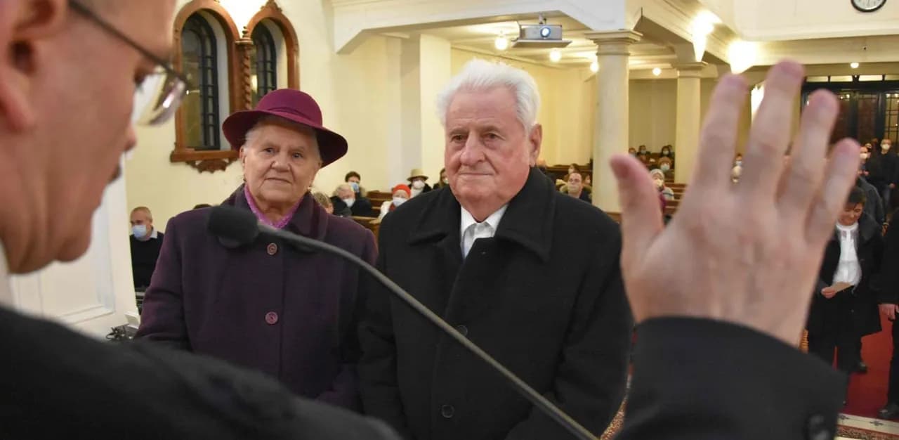 Áldást kaptak a jubiláló házaspárok - 2020. december 31.