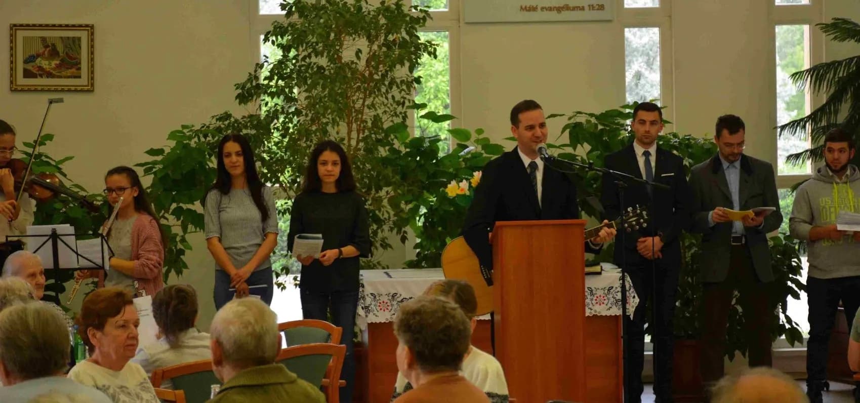 "Nem vagy egyedül!" - Fiatalok az idősek otthonában - Nyíregyháza-Városi Református Egyházközség, 2019. május 22.