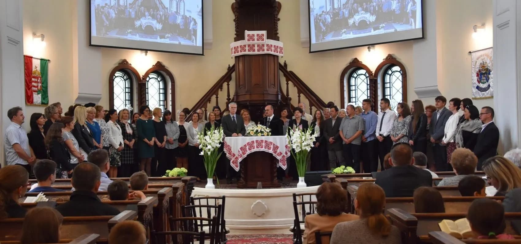 A református iskola pedagógusait köszöntöttük - Nyíregyháza-Városi Református Egyházközség, 2019. június 2.