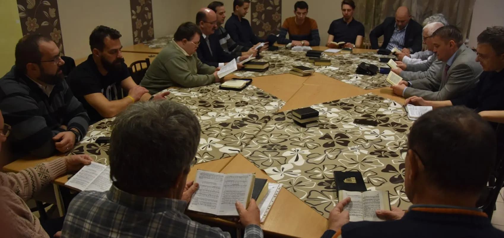 Férfi bibliaóra - Nyíregyháza-Városi Református Egyházközség