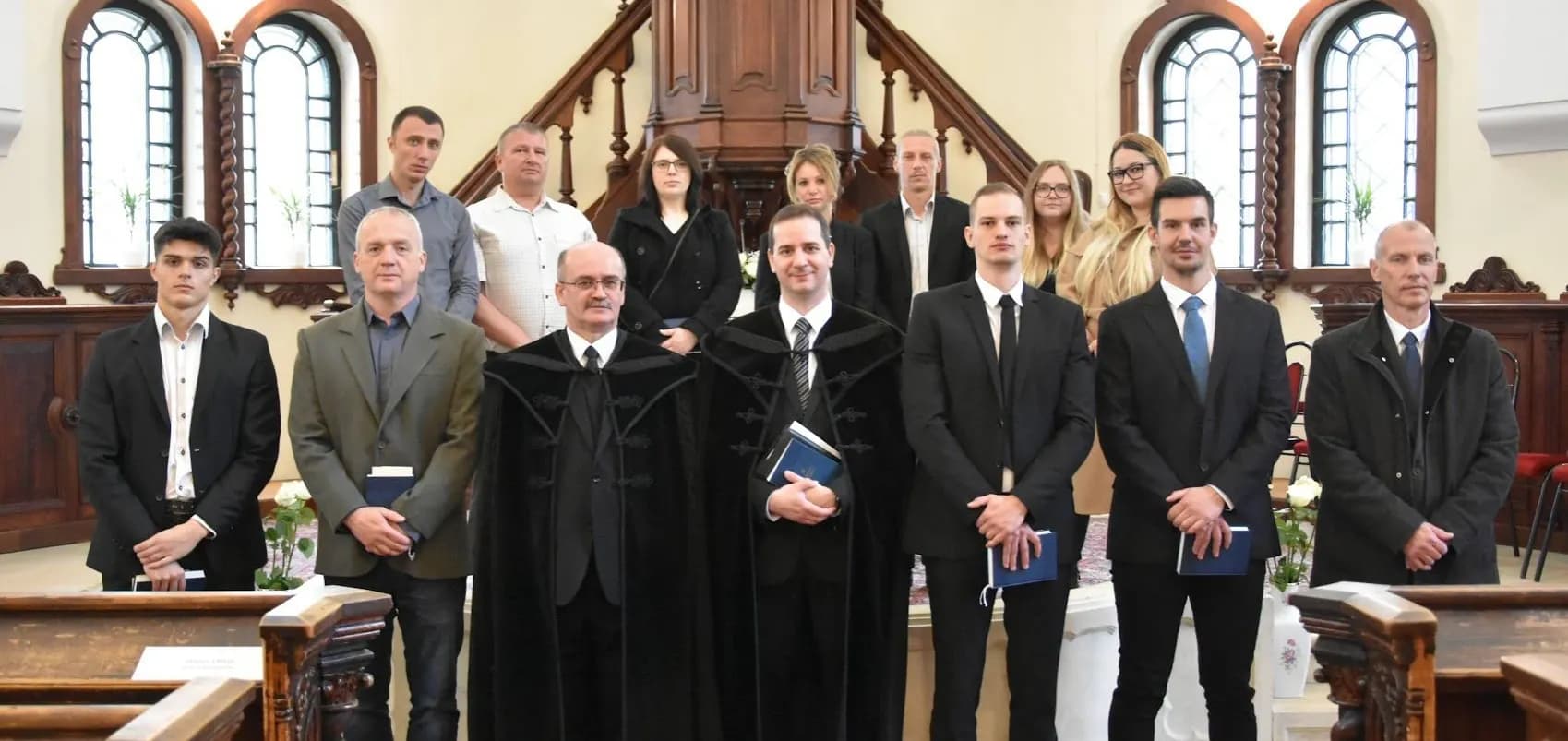 "Tagjaitok az igazság fegyvereiként szolgáljanak Istennek!" - Felnőttek keresztelése és konfirmációja - Nyíregyháza-Városi Református Egyházközség, 2022. május 1.