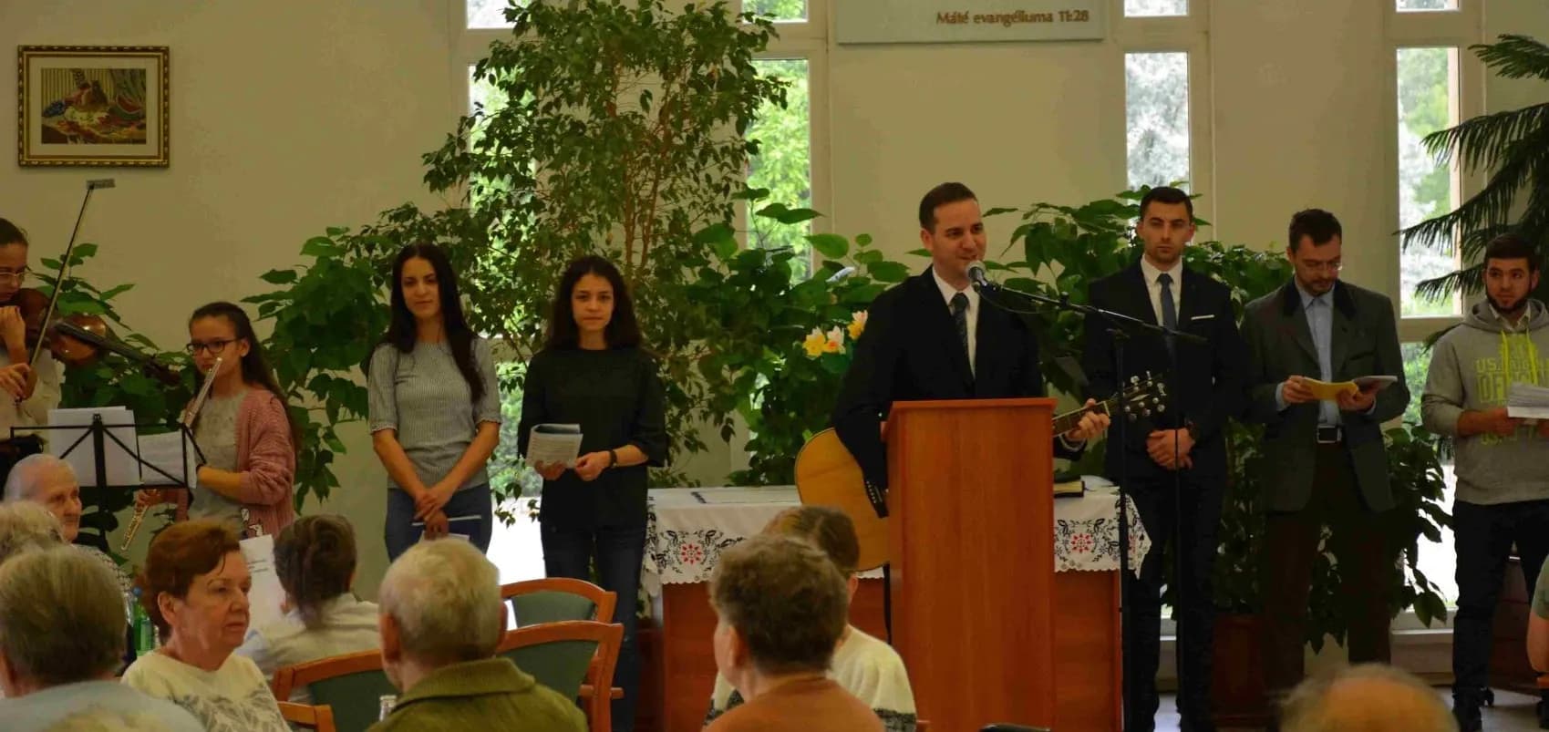 "Nem vagy egyedül!" - Fiatalok az idősek otthonában - Nyíregyháza-Városi Református Egyházközség, 2019. május 22.