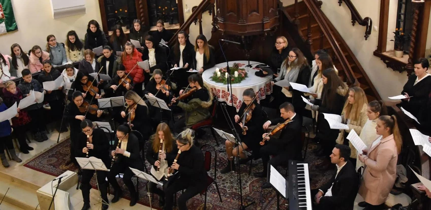 A Piccoli Archi vonószenekar karácsonyi hangversenye a templomban - 2018. december 21.