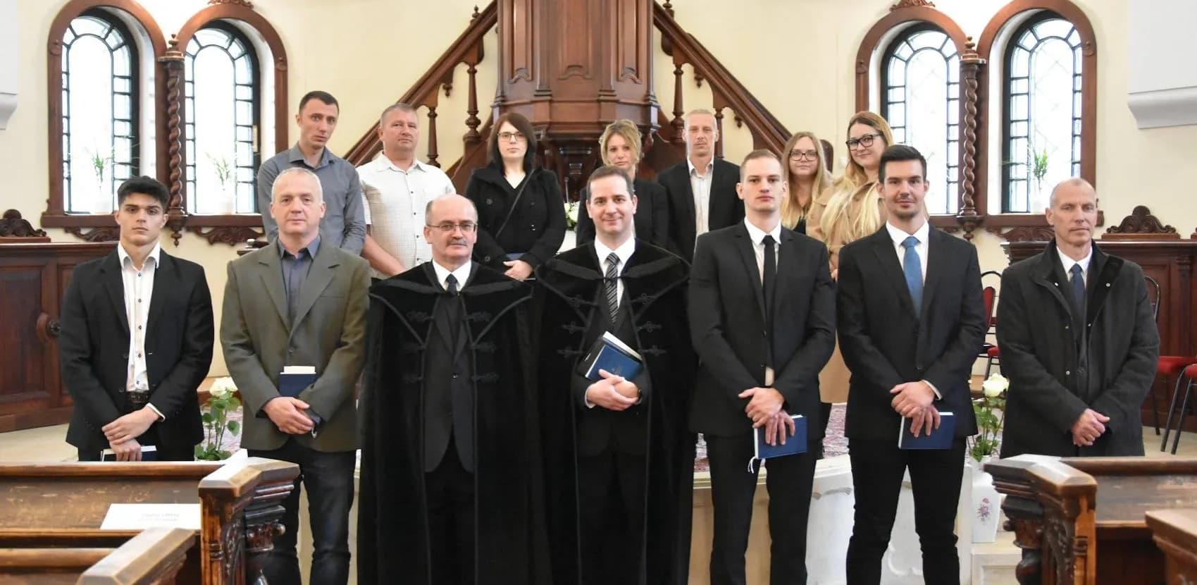 "Tagjaitok az igazság fegyvereiként szolgáljanak Istennek!" - Felnőttek keresztelése és konfirmációja - 2022. május 1.