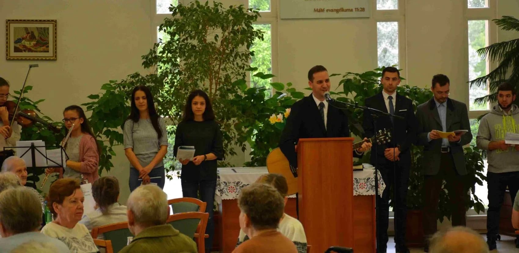 "Nem vagy egyedül!" - Fiatalok az idősek otthonában - 2019. május 22.