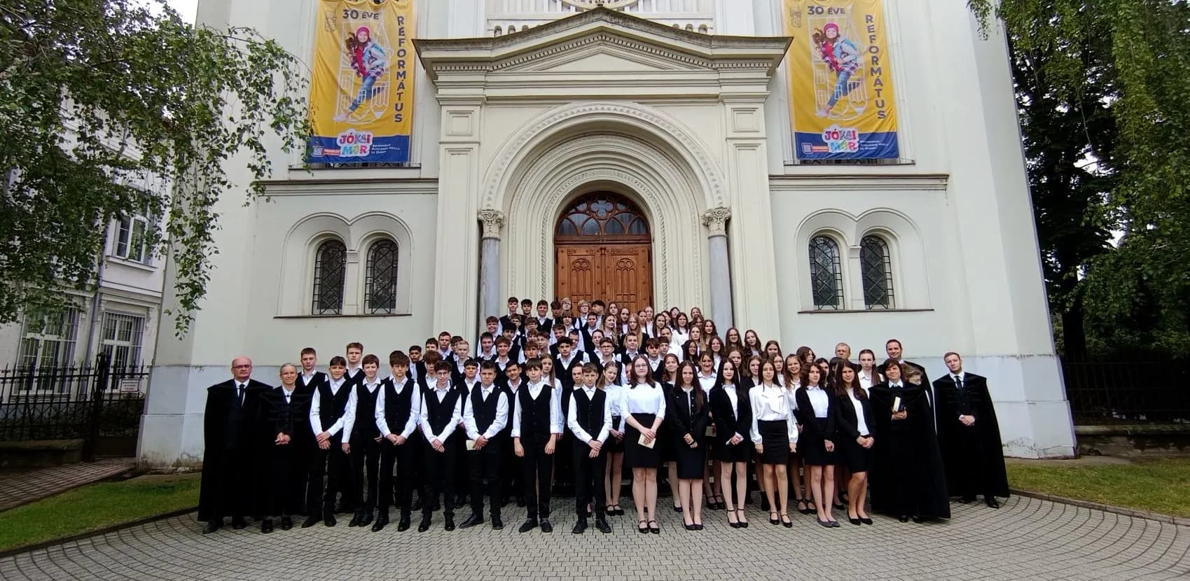 Konfirmáció Isten és a gyülekezet előtt - 2025. május 11.