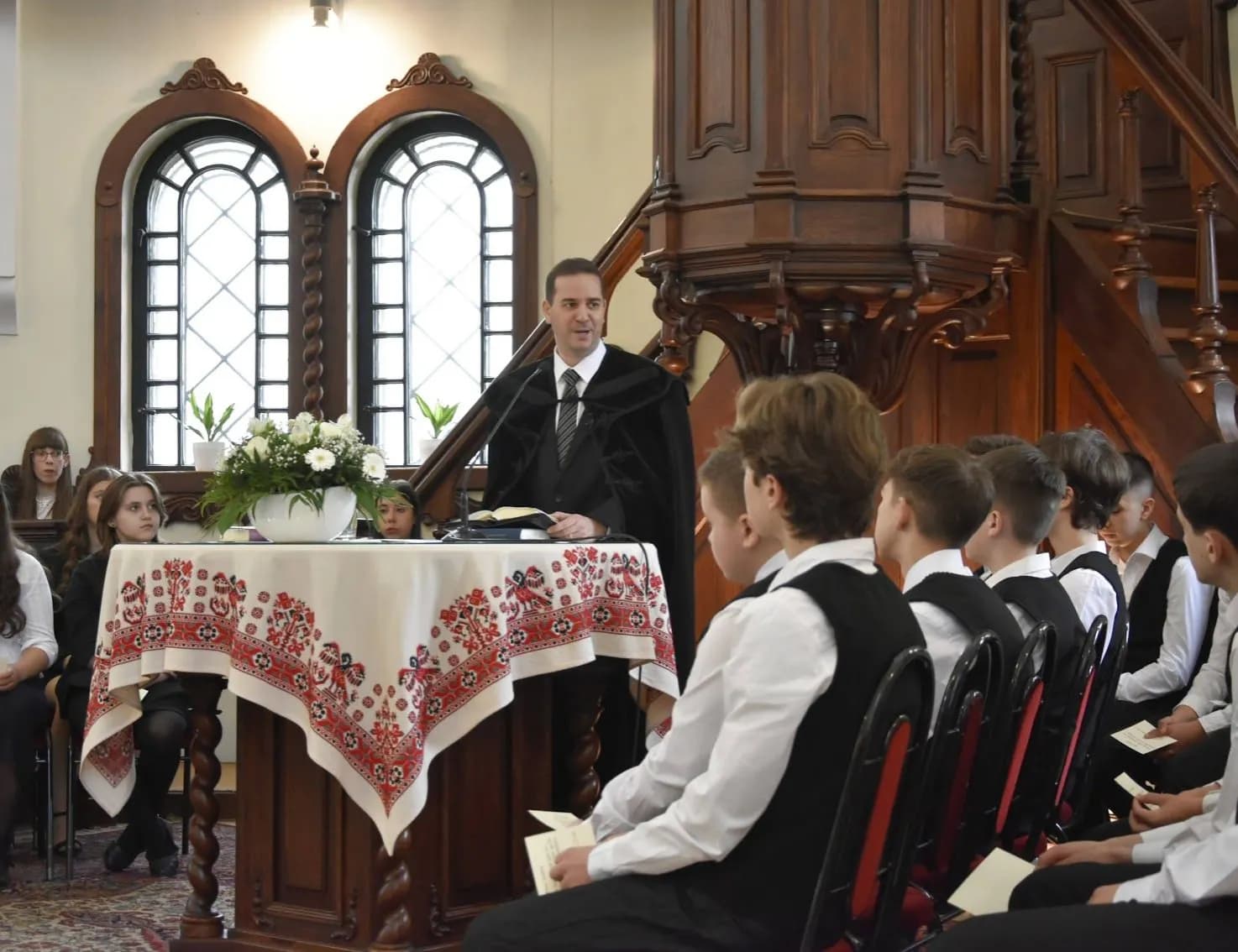 Neked mit jelent a konfirmáció? - helyszíni beszélgetés konfirmandus fiatalokkal - Nyíregyháza-Városi Református Egyházközség, 2023. május 15.