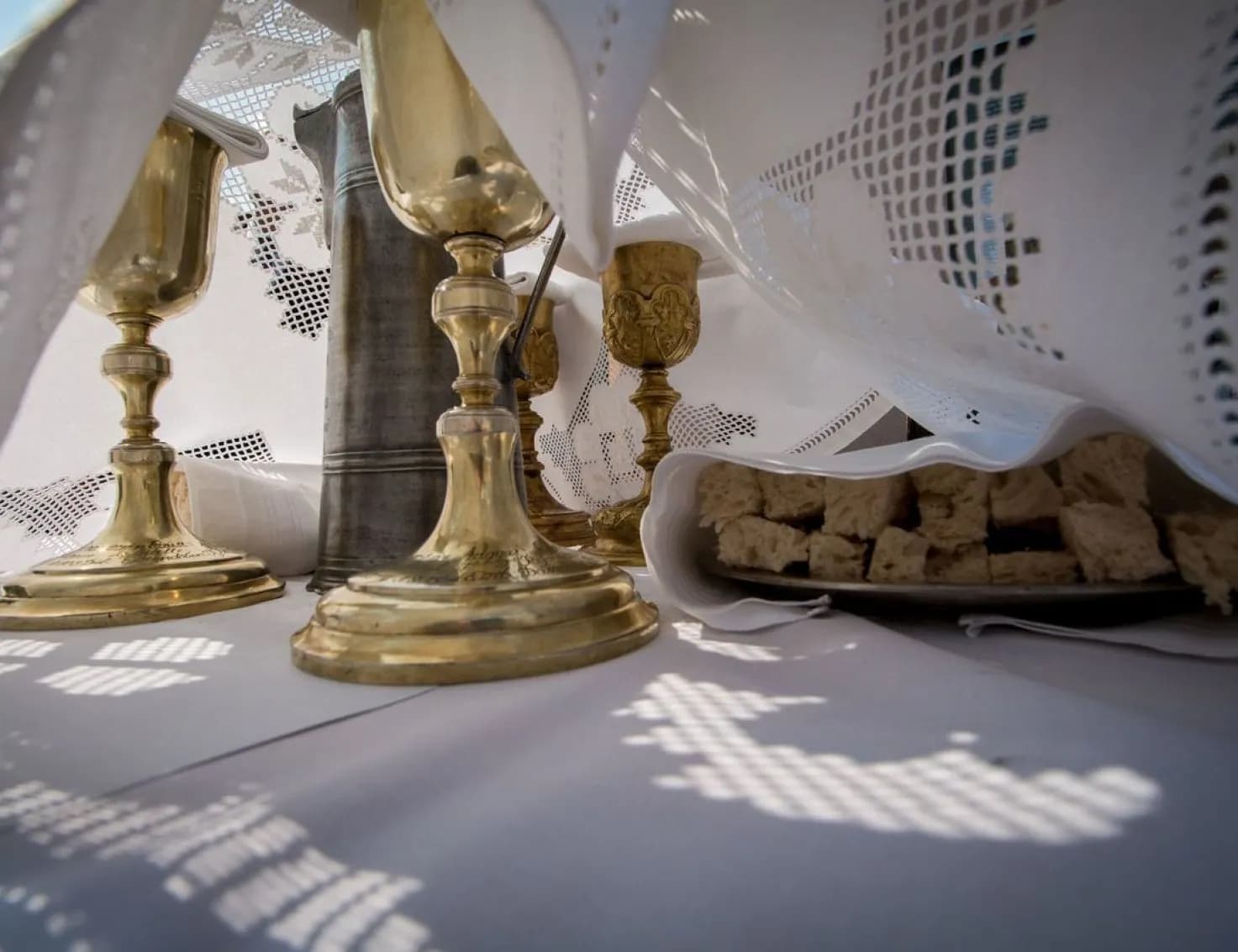 Ajánlás krízishelyzetben a kommunikációs eszközökkel közvetített istentiszteletekről - Nyíregyháza-Városi Református Egyházközség, 2020. április 4.