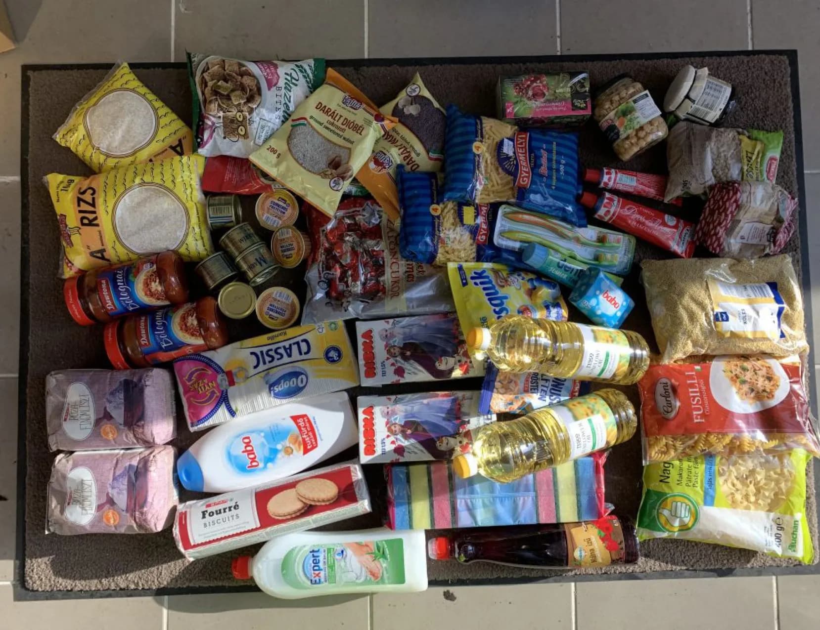 Tartós élelmiszergyűjtés - rászoruló kárpátaljai családoknak - Nyíregyháza-Városi Református Egyházközség, 2021. december 4.