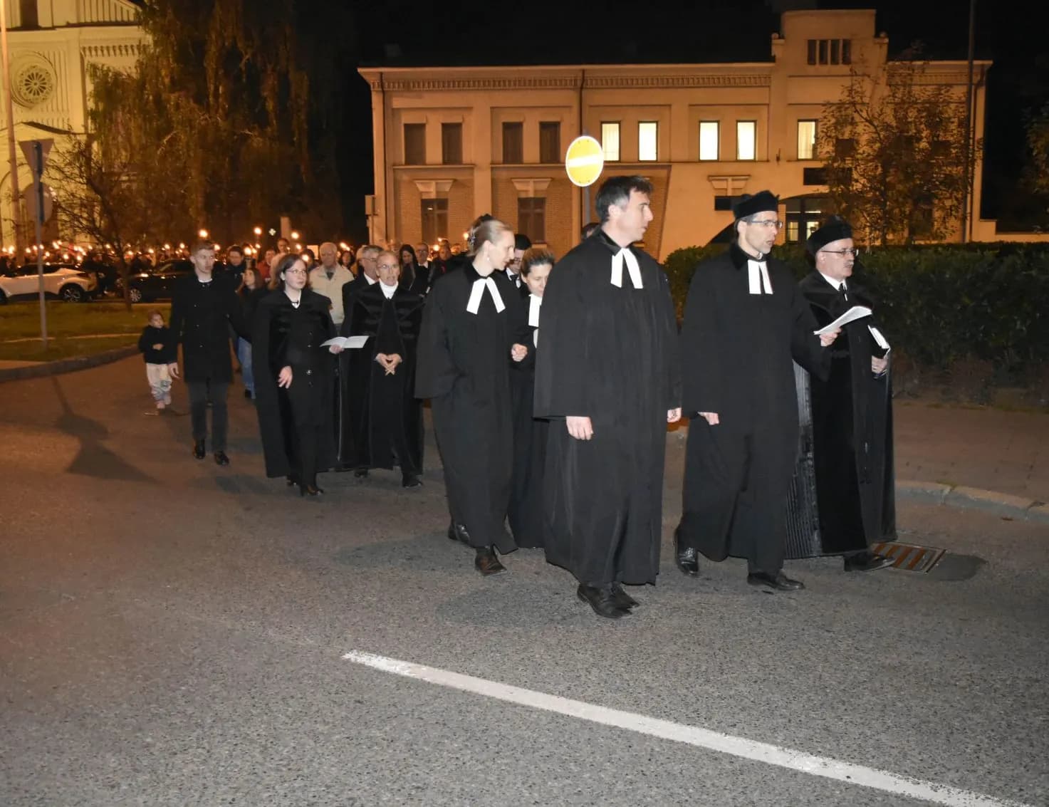 Fáklyás felvonulás és ünnepi istentisztelet a reformáció emléknapján - Nyíregyháza-Városi Református Egyházközség, 2025. november 6.