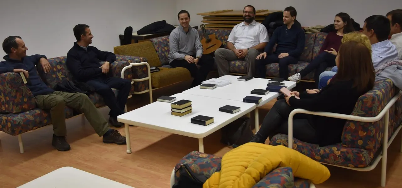 Felnőttként konfirmáltak bibliaórája - Nyíregyháza-Városi Református Egyházközség