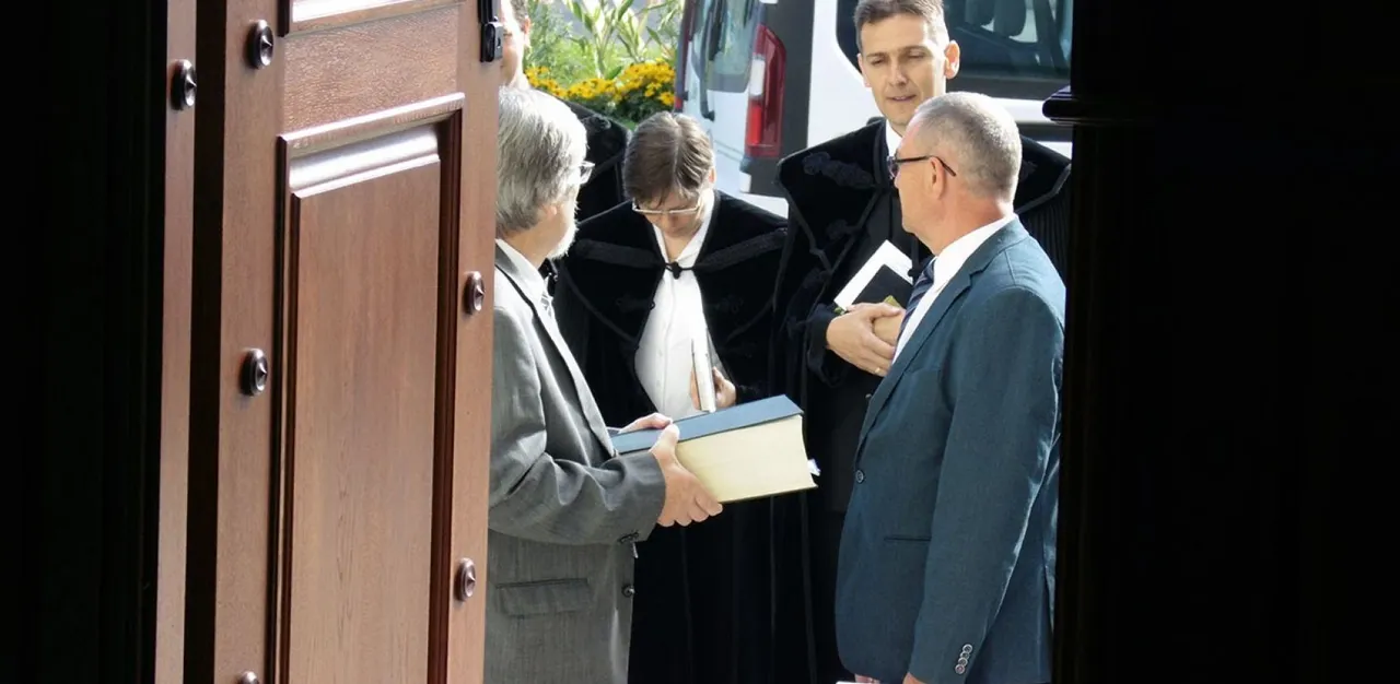 Vándorbiblia érkezése - prédikál: Katona Béla (Kertváros)