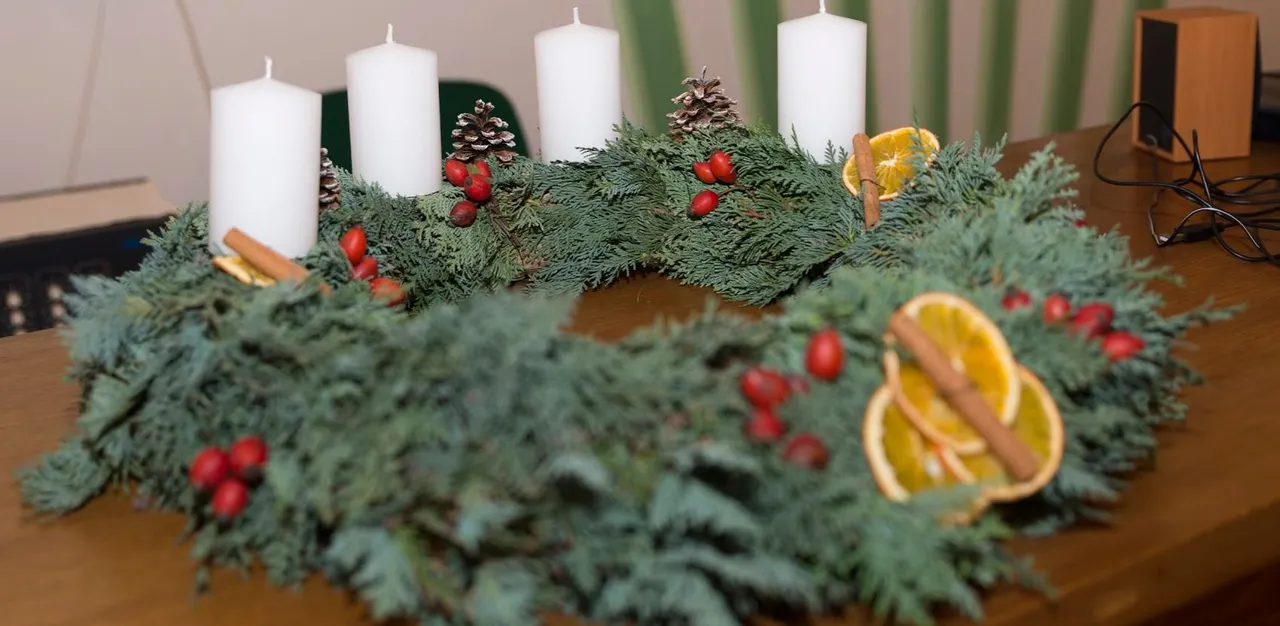 Adventi koszorúképeket, üzeneteket várunk  - 2020. november 28.