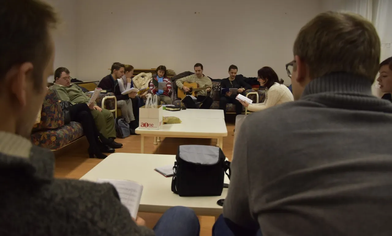 Fiatal felnőttek alkalma