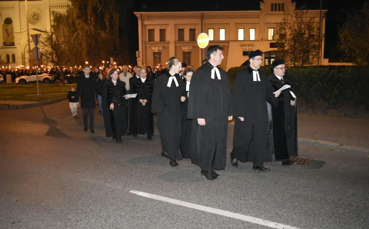 Fáklyás felvonulás és ünnepi istentisztelet a reformáció emléknapján