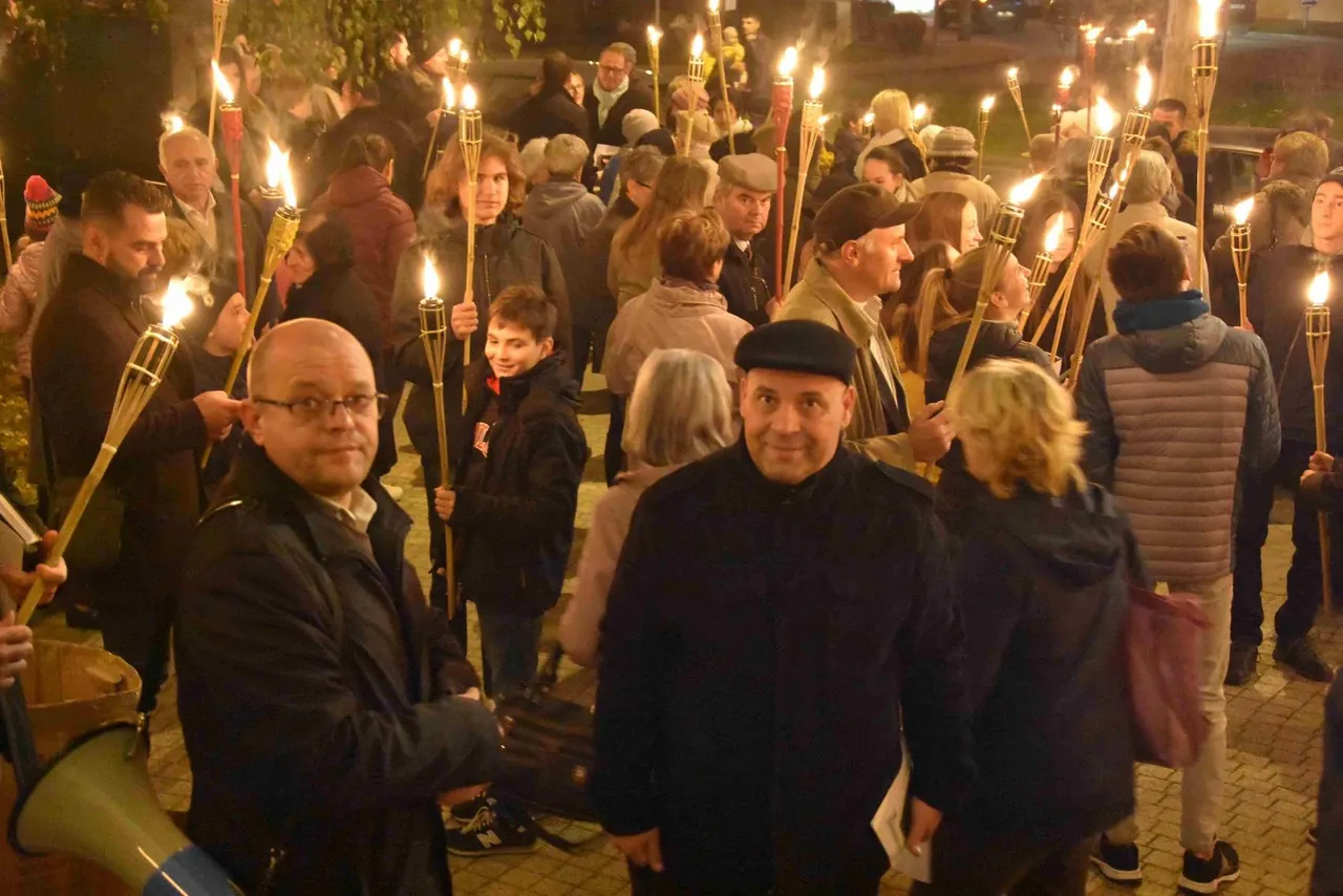 Fáklyás felvonulás a reformáció napján - 6. kép