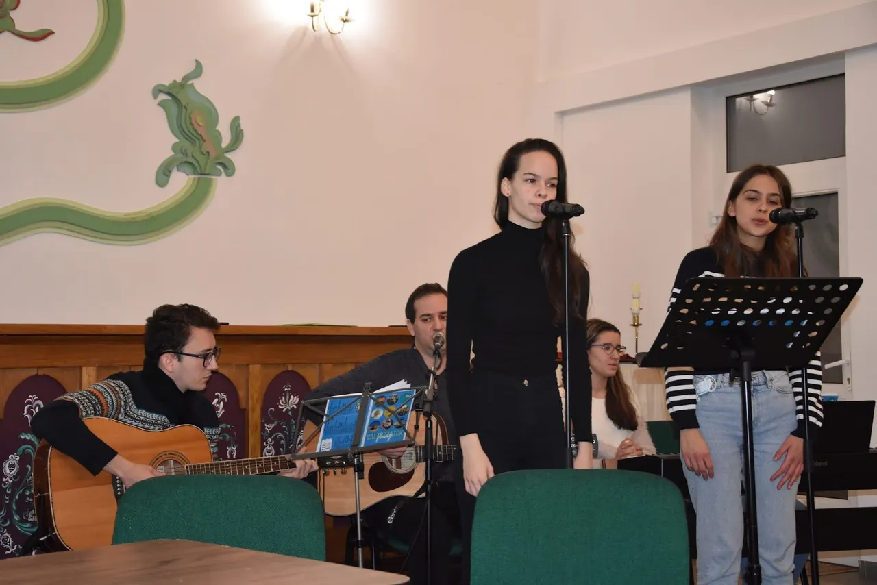 Pályaorientációs kerekasztal fiataloknak 1. - 2. kép
