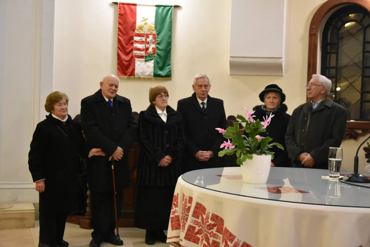 Jubiláló házaspárok megáldása - 1. kép