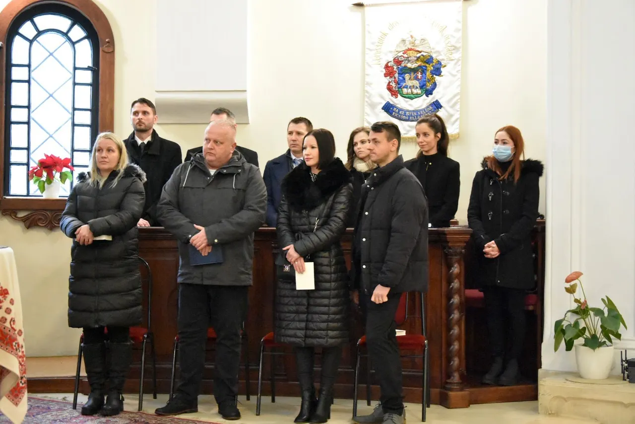 Felnőtt konfirmációs fogadalomtétel és keresztelés - 18. kép