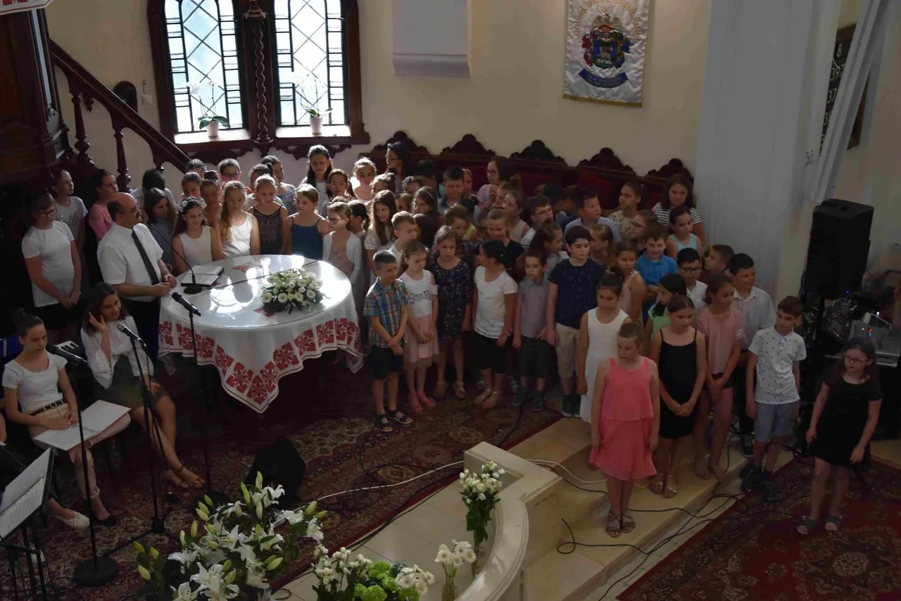 Ifjúsági istentisztelet - 12. kép