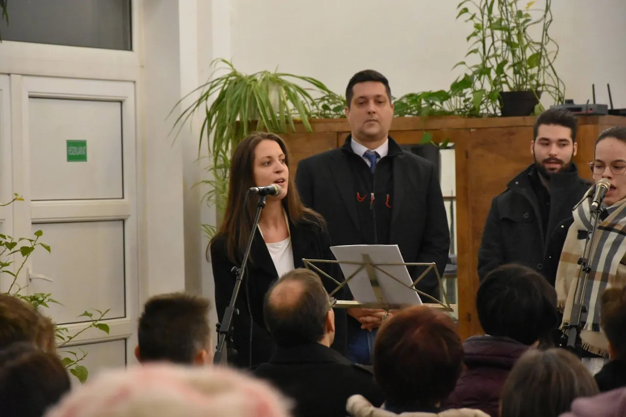 Az ifjúsági csoportok karácsonyi szolgálata - 1. kép