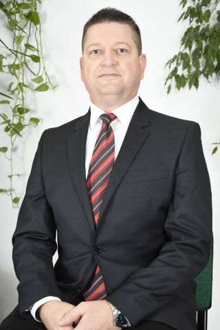 Dr. Dorka Antal Dr. Dorka Antal