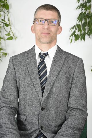 Dr. Dezső Bálint Dr. Dezső Bálint