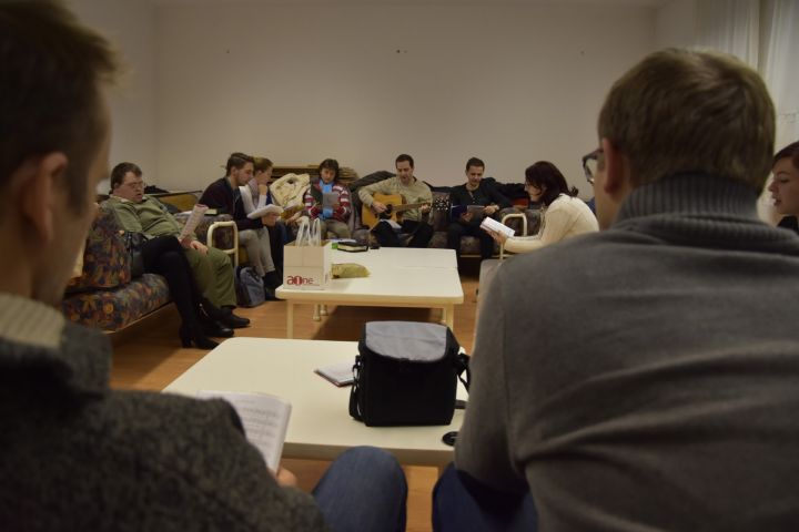 Fiatal felnőttek alkalma Fiatal felnőttek alkalma