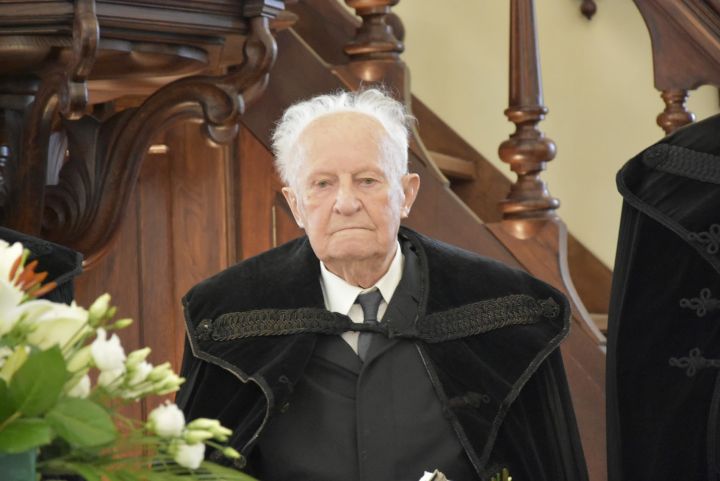 Nagytiszteletű Szabó Zoltán református lelkész köszöntése 100. születésnapján