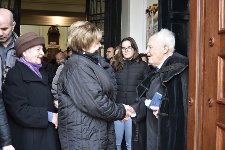 Nagytiszteletű Szabó Zoltán református lelkész köszöntése 100. születésnapján Nagytiszteletű Szabó Zoltán református lelkész köszöntése 100. születésnapján