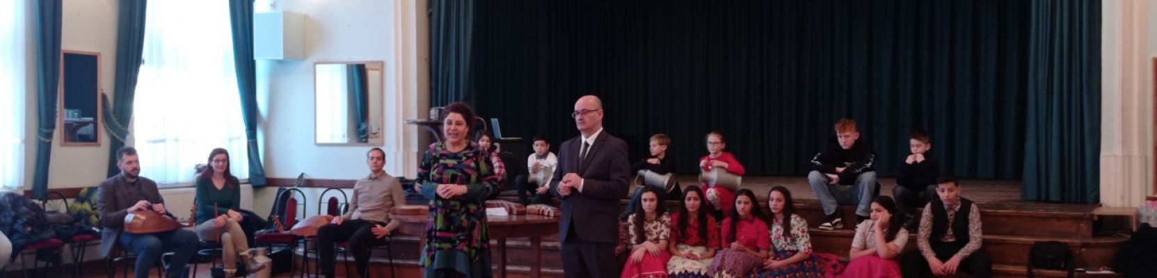 Összetartozunk! – Művészeti Tehetséggondozó Program